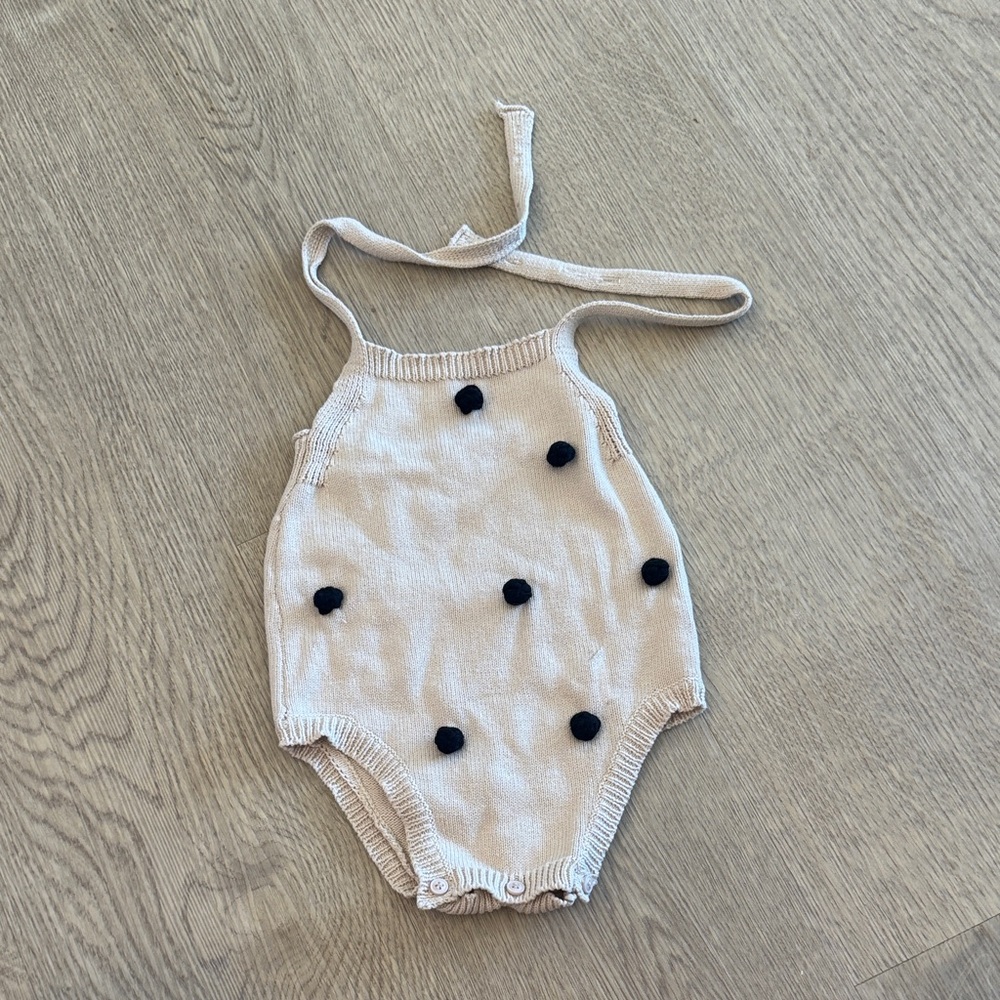 Oat Kids Beige Knit Baby Romper with Black Dots